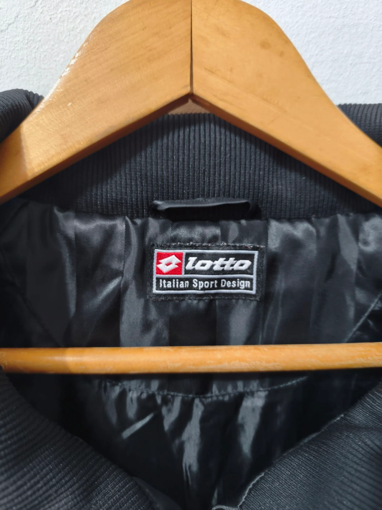 Chaquetón deportivo negro Lotto hombre Talla XL-XXL – photo 4